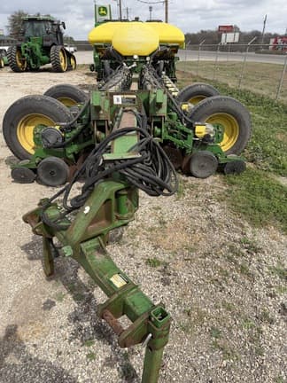 Image of John Deere 1770 equipment image 4