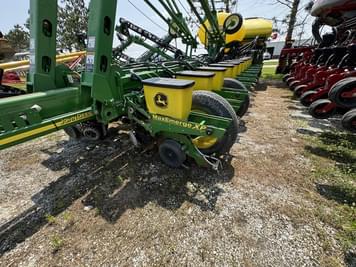 Main image John Deere 1770