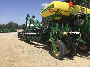 Main image John Deere 1770 7