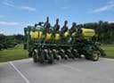 2007 John Deere 1790 Image