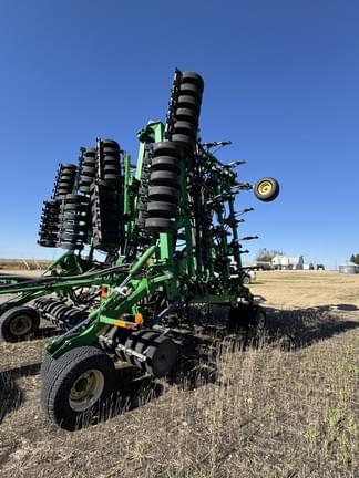Image of John Deere 1830 Primary image