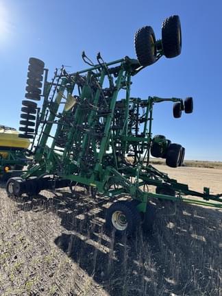 Image of John Deere 1830 equipment image 4