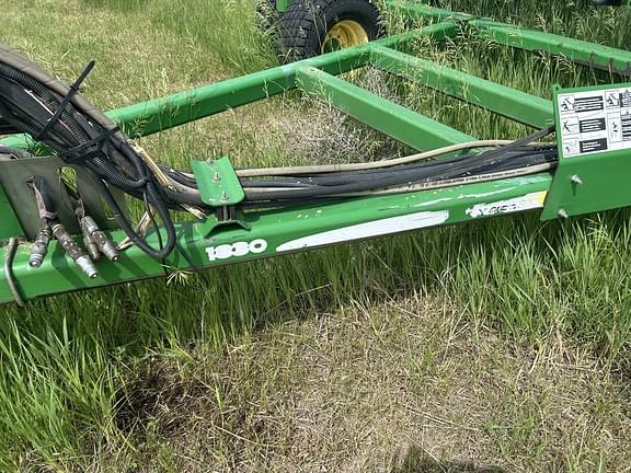 Image of John Deere 1830 equipment image 4