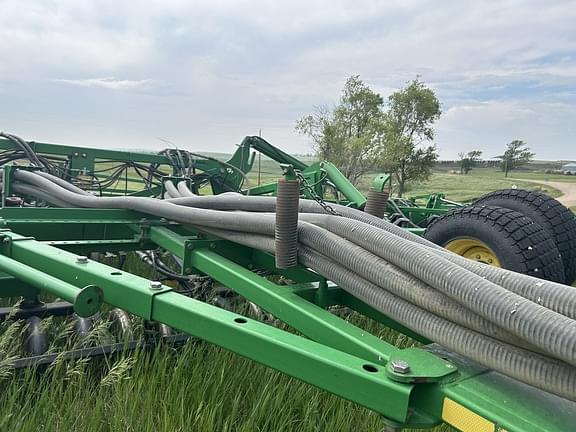 Image of John Deere 1830 equipment image 3