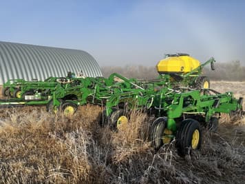 Main image John Deere 1835