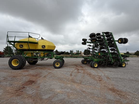 Image of John Deere 1890 equipment image 4