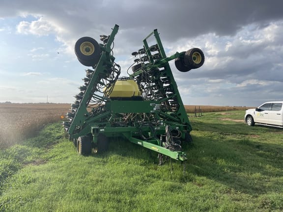 Main image John Deere 1890