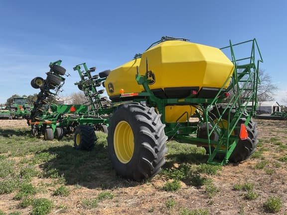 Image of John Deere 1890 equipment image 3