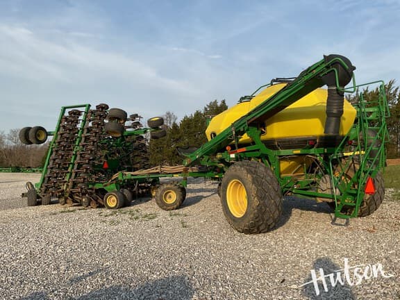 Image of John Deere 1890 equipment image 4
