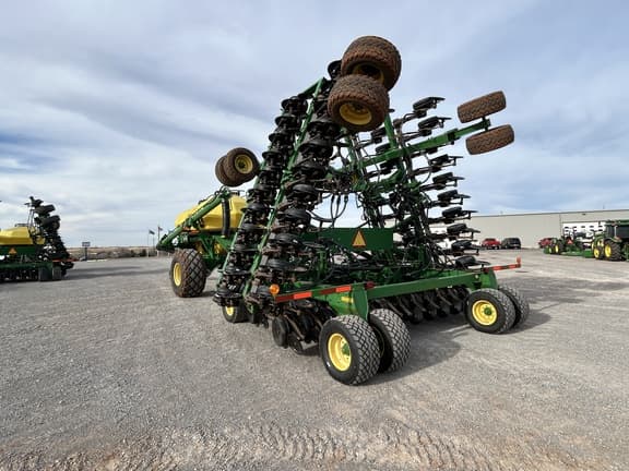 Image of John Deere 1890 equipment image 2