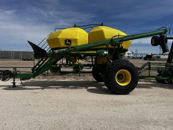 Image of John Deere 1890 equipment image 1