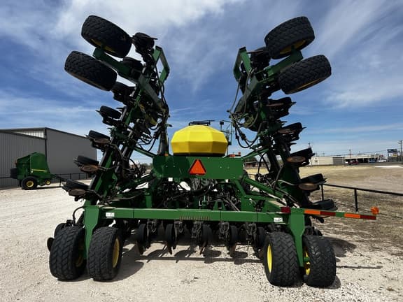 Image of John Deere 1890 equipment image 4