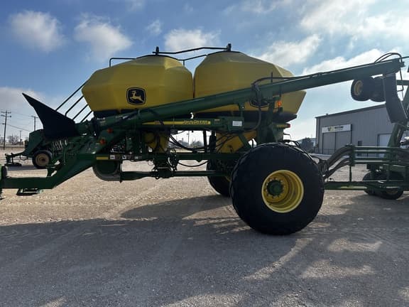 Image of John Deere 1890 equipment image 1