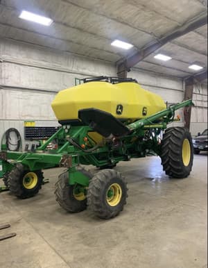 2007 John Deere 1910 Image