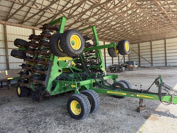 Image of John Deere 1990 Primary Image