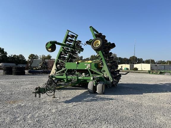 Image of John Deere 1990 Primary image