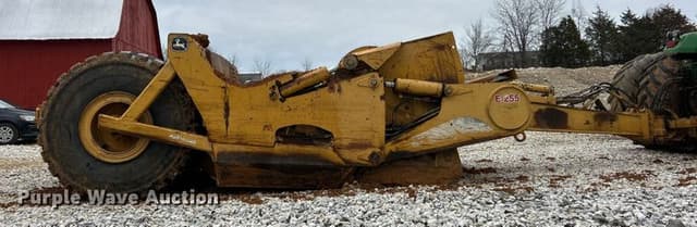 Image of John Deere 2112E equipment image 2