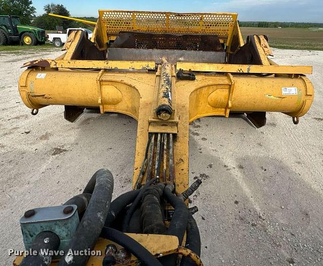 Image of John Deere 2112E equipment image 1