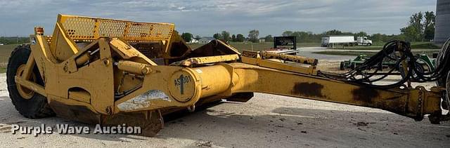 Image of John Deere 2112E equipment image 2