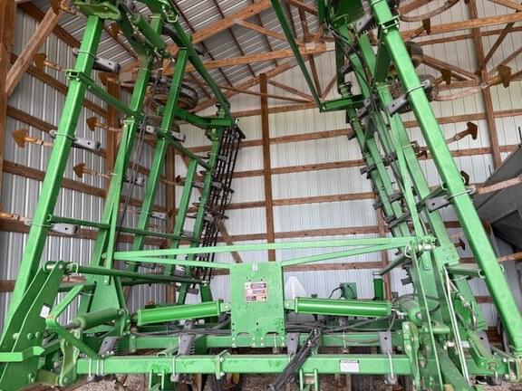 Image of John Deere 2210 equipment image 4