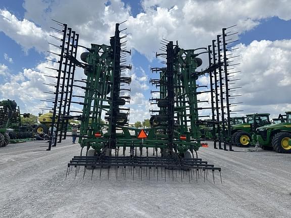 Image of John Deere 2210 equipment image 3