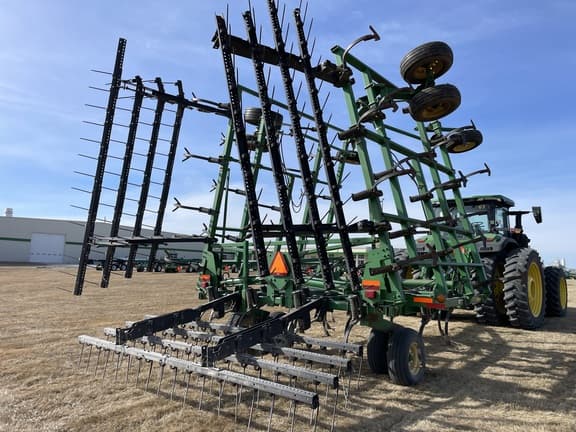 Image of John Deere 2210 equipment image 4