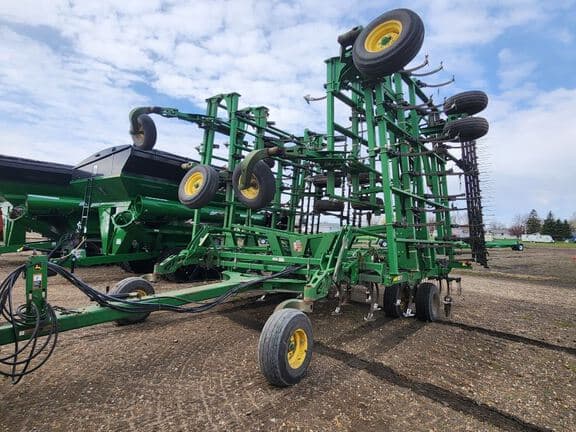 Image of John Deere 2210 Image 0