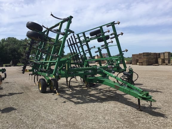 2007 John Deere 2210 Equipment Image0