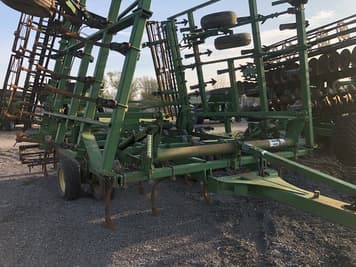 Main image John Deere 2210