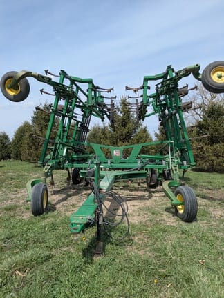 2007 John Deere 2210 Equipment Image0