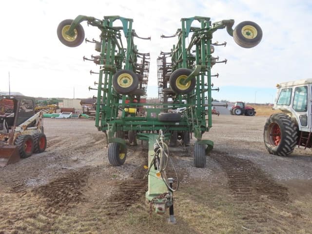 Image of John Deere 2210 equipment image 2