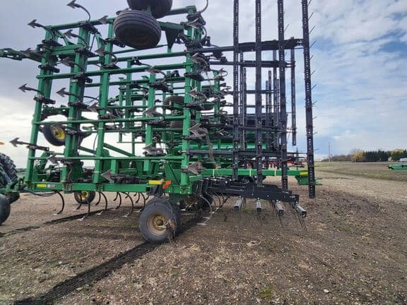 Image of John Deere 2210 Image 1