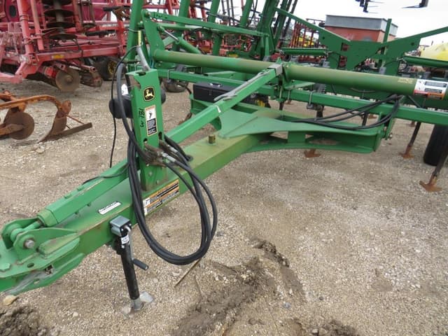 Image of John Deere 2210 equipment image 3