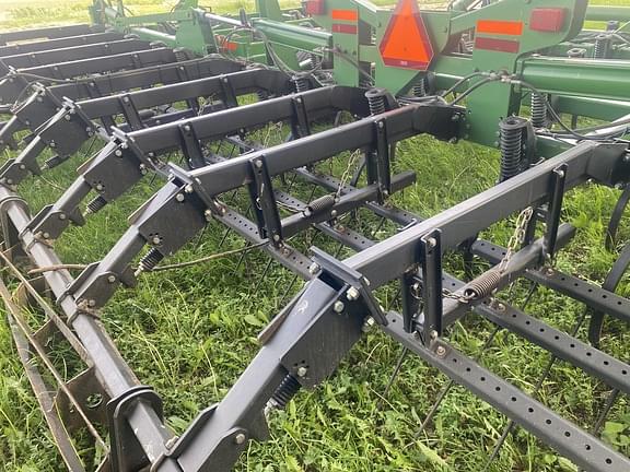 Image of John Deere 2210 equipment image 4