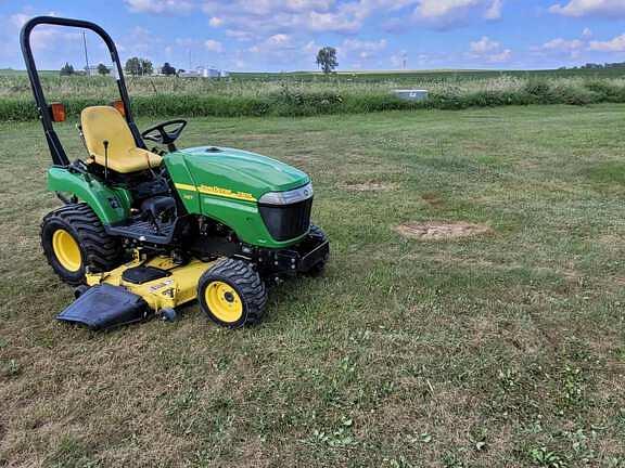 Image of John Deere 2305 equipment image 2