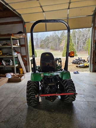 Image of John Deere 2305 equipment image 3