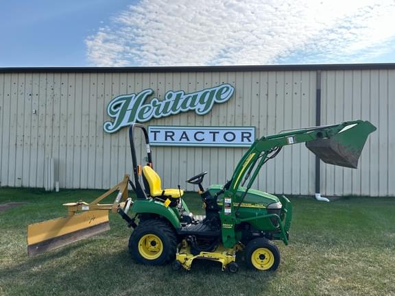 Image of John Deere 2305 equipment image 1