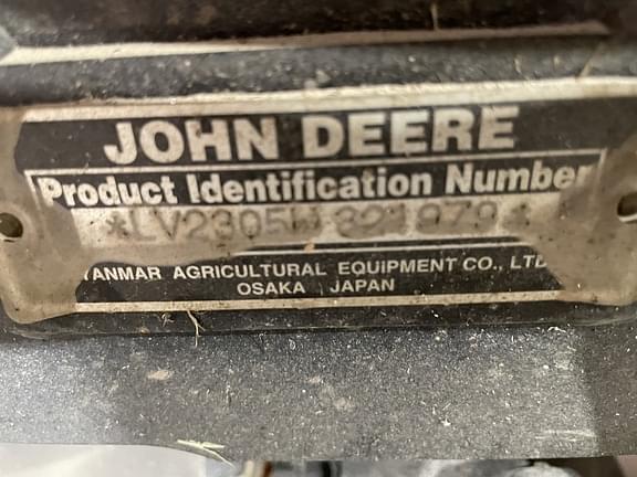 Image of John Deere 2305 equipment image 1