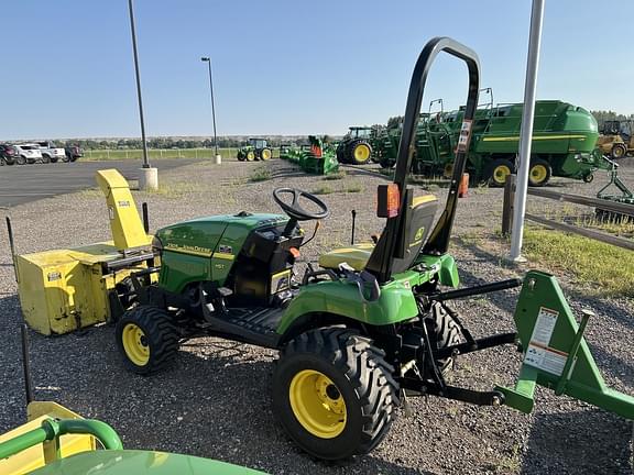 Image of John Deere 2305 equipment image 2