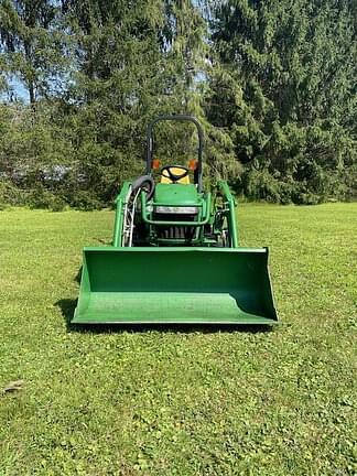 Image of John Deere 2305 equipment image 4