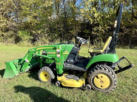 Image of John Deere 2305 equipment image 1