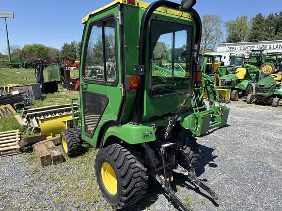 Image of John Deere 2305 equipment image 1