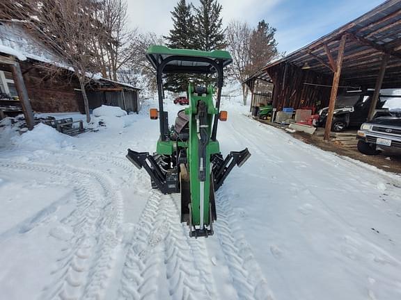 Image of John Deere 2305 equipment image 3