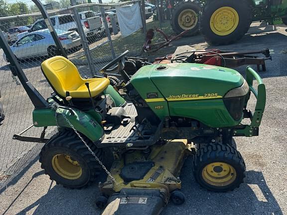 Image of John Deere 2305 Primary image