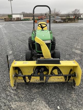 Image of John Deere 2305 equipment image 3