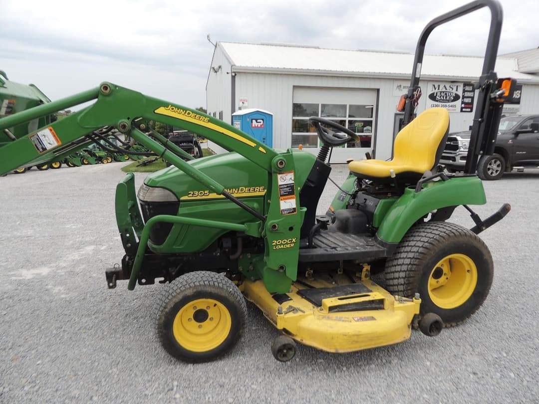 Image of John Deere 2305 Primary image