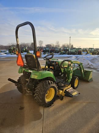 Image of John Deere 2305 equipment image 4