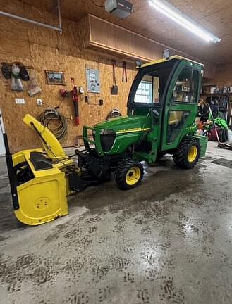 Image of John Deere 2305 equipment image 1