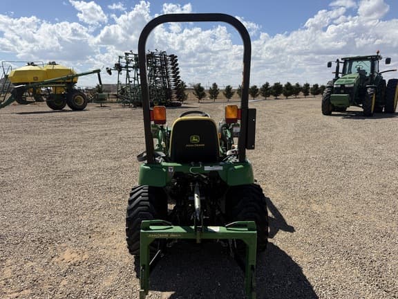 Image of John Deere 2305 equipment image 3