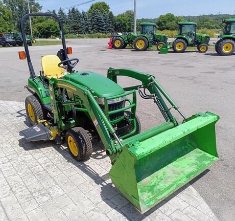 Image of John Deere 2305 equipment image 2